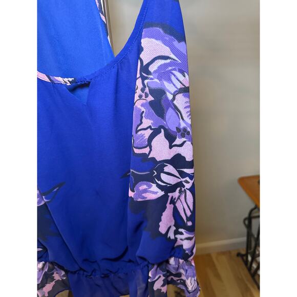 Guess Polyester Floral Tank Spaghetti Strap Sleeveless Scoop Neck Women's Size M - Picture 3 of 8